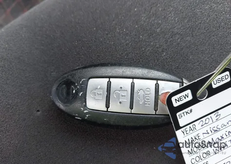 2013 Nissan Maxima 3.5 S z USA, uszkodzony, nr VIN 1N4AA5AP7DC806521